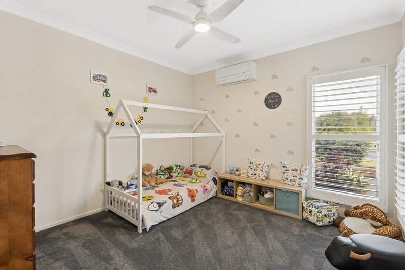 Photo - 109 Corvus Drive, Cashmere QLD 4500 - Image 15
