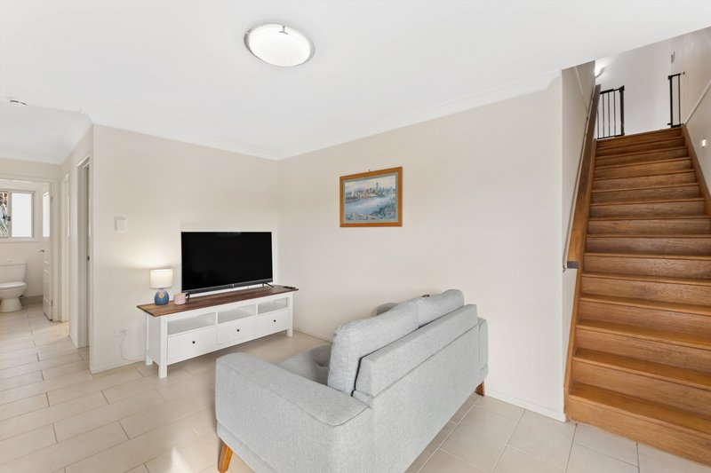 Photo - 109 Corvus Drive, Cashmere QLD 4500 - Image 17