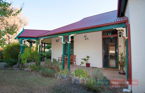 Photo - 109 Fitzroy Street, Tumut NSW 2720 - Image