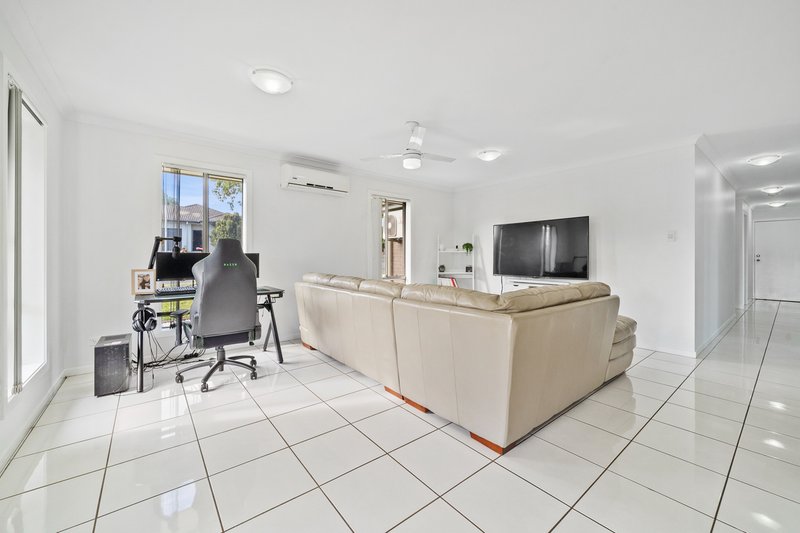 Photo - 109 Grand Terrace, Waterford QLD 4133 - Image 9