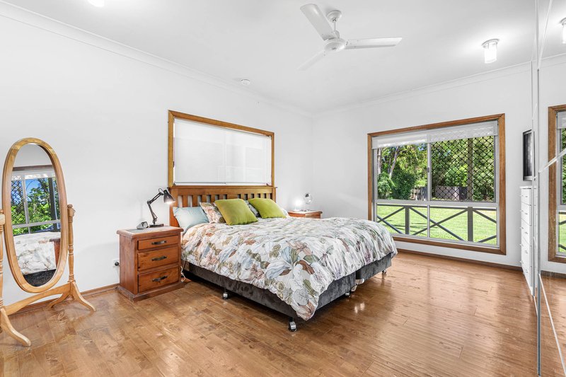 Photo - 109 Greencamp Road, Wakerley QLD 4154 - Image 10