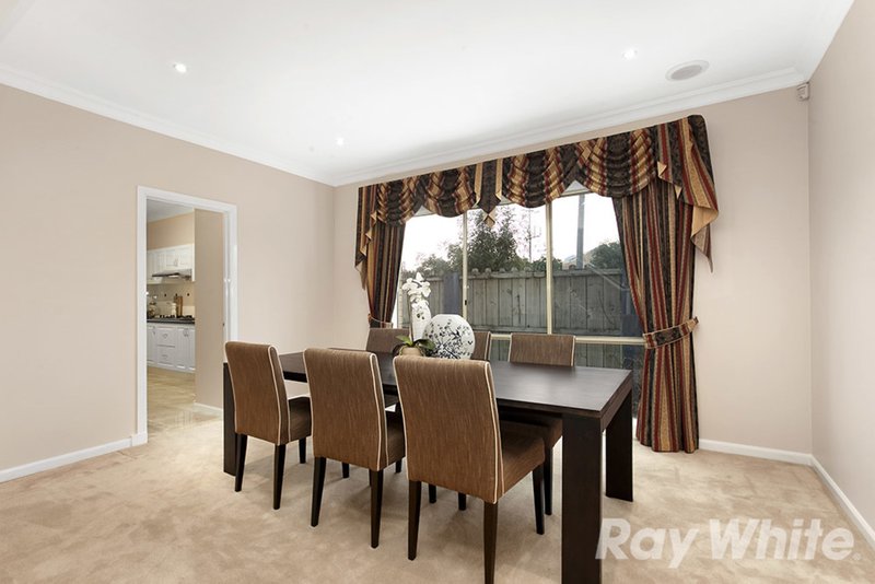 Photo - 109 Herriotts Boulevard, Glen Waverley VIC 3150 - Image 4