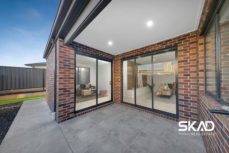 Photo - 109 Juscelina Drive, Craigieburn VIC 3064 - Image 22