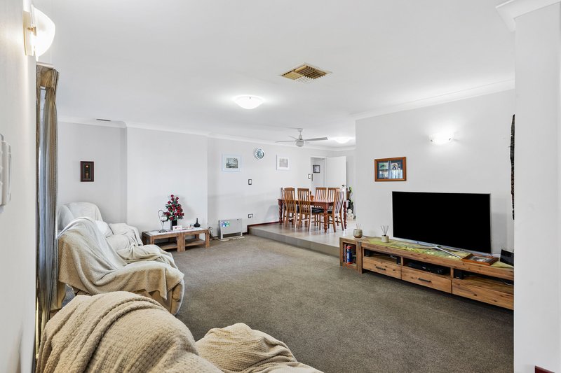 Photo - 109 Partridge Way, Thornlie WA 6108 - Image 4