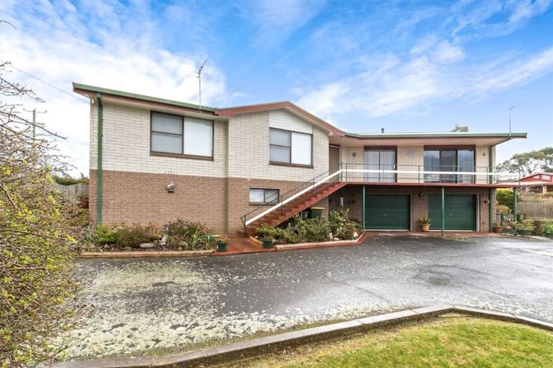 109 South Road, Penguin TAS 7316