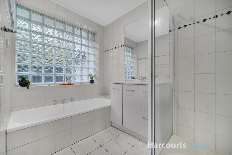 Photo - 109 Tiverton Drive, Mulgrave VIC 3170 - Image 15