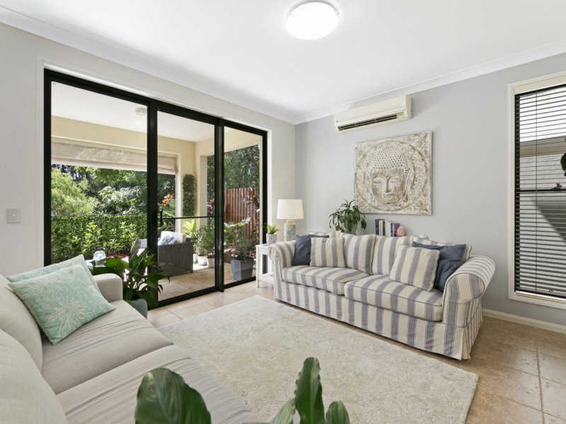 Photo - 1090/1 The Cove Crescent, Carrara QLD 4211 - Image 5