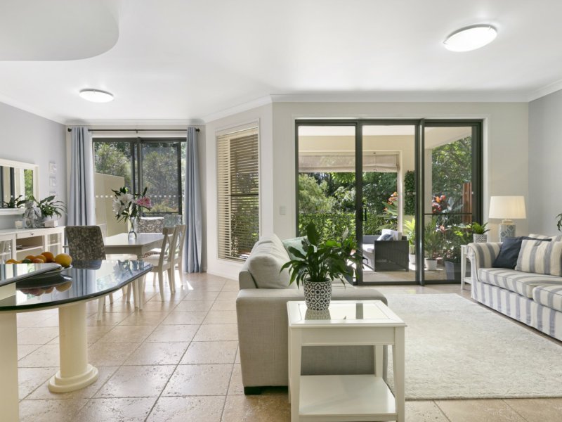 Photo - 1090/1 The Cove Crescent, Carrara QLD 4211 - Image 6