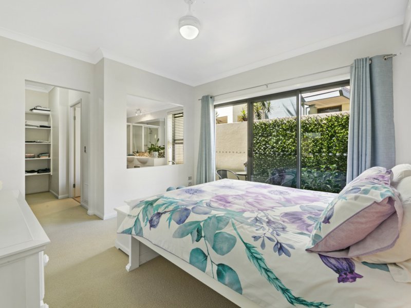 Photo - 1090/1 The Cove Crescent, Carrara QLD 4211 - Image 15