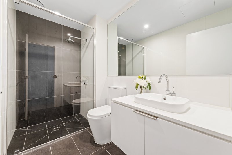 Photo - 109/1 Lusher Road, Croydon VIC 3136 - Image 5