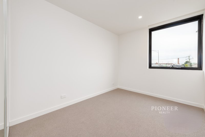 Photo - 109/12 Napier Street, Footscray VIC 3011 - Image 7