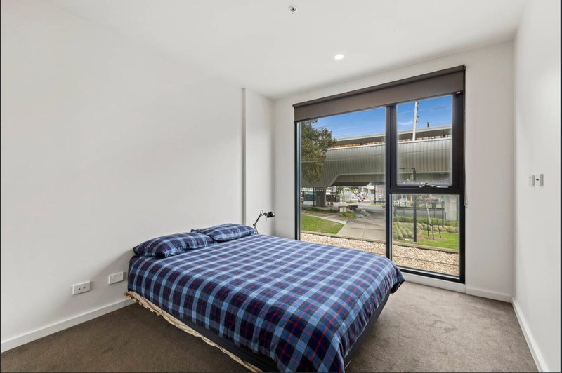 Photo - 109/16 Woorayl Street, Carnegie VIC 3163 - Image 3