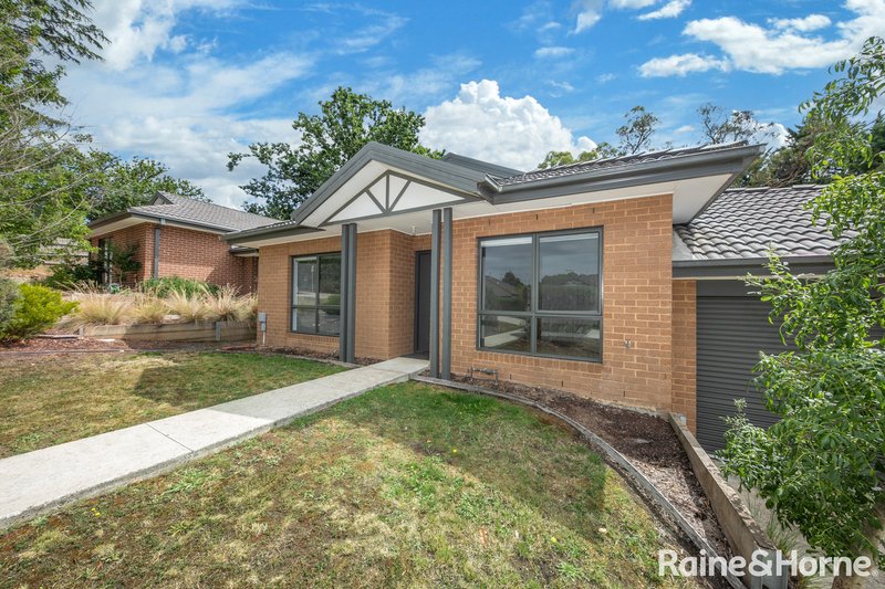 Photo - 10/92 Fersfield Road, Gisborne VIC 3437 - Image 2