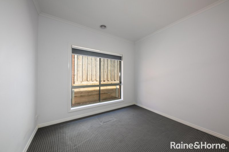 Photo - 10/92 Fersfield Road, Gisborne VIC 3437 - Image 12