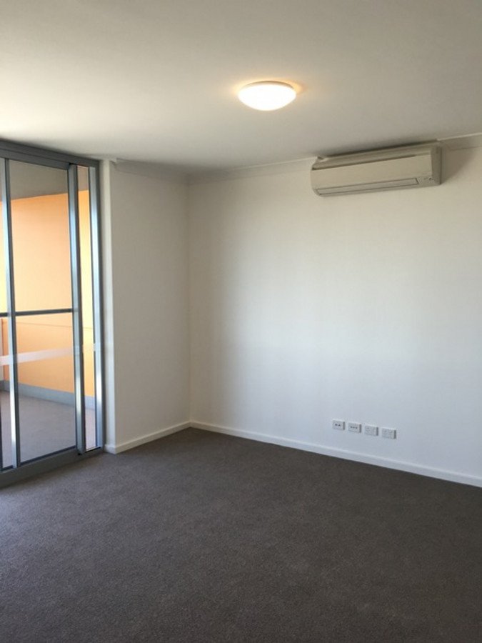 Photo - 109/2 Wembley Court, Subiaco WA 6008 - Image 5