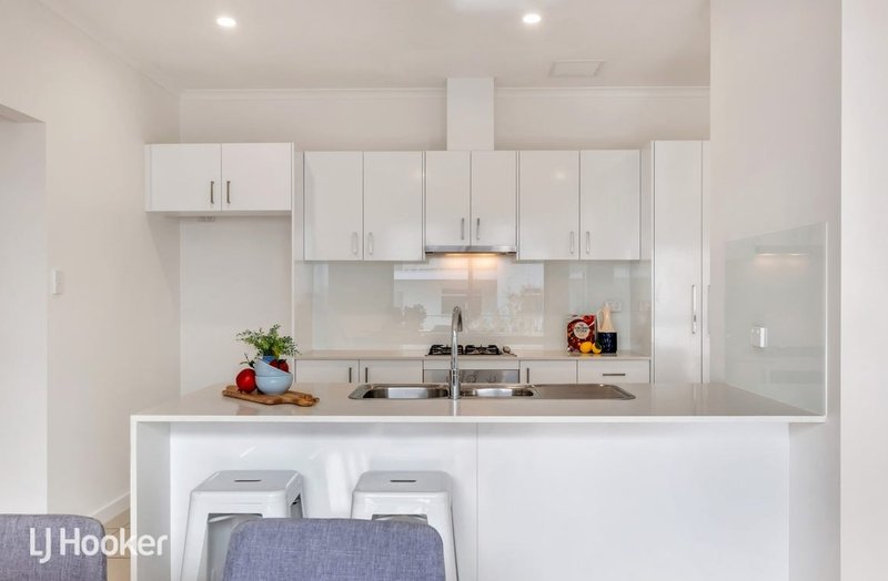 Photo - 109/25 Warner Avenue, Findon SA 5023 - Image 4