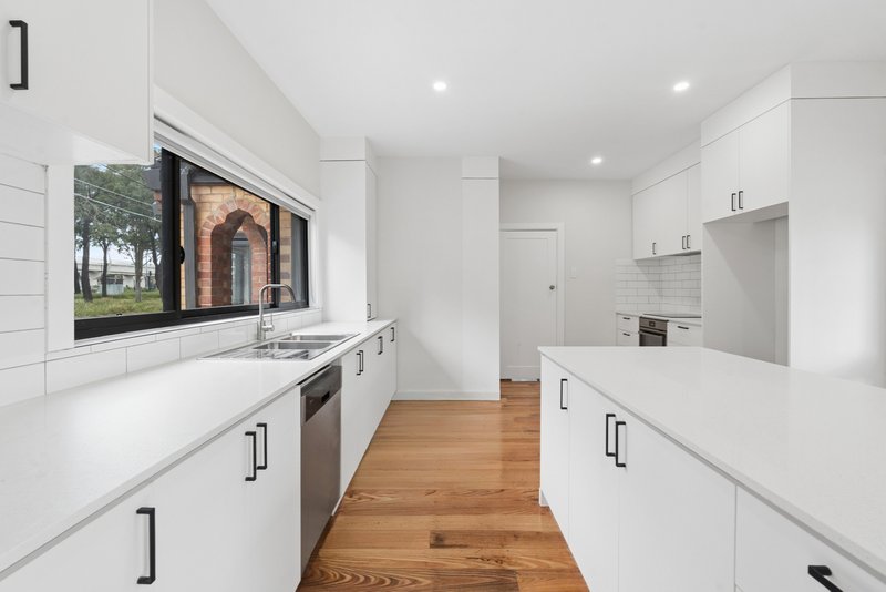Photo - 1093 High Street, Reservoir VIC 3073 - Image 3