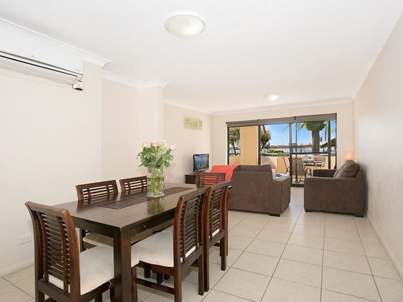 109/392 Marine Parade, Labrador QLD 4215