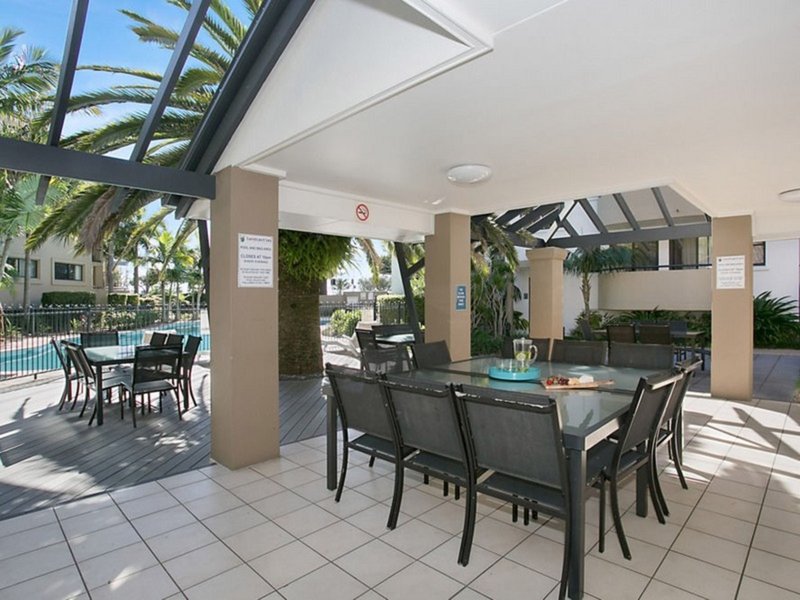 Photo - 109/392 Marine Parade, Labrador QLD 4215 - Image 11