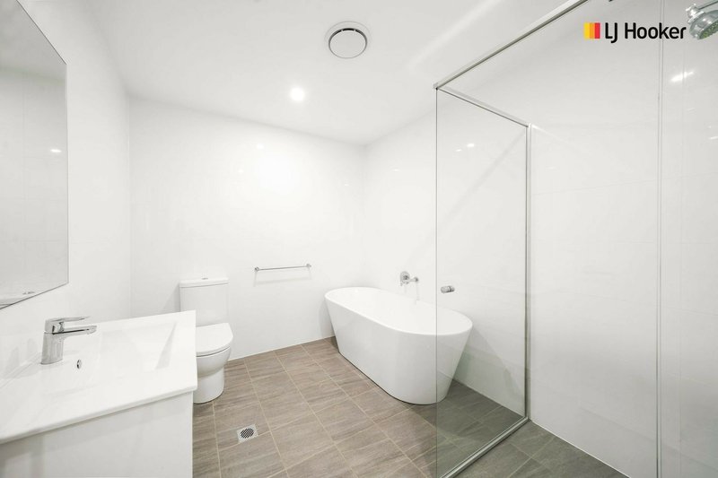 Photo - 10/99-107 The Crescent, Fairfield NSW 2165 - Image 4