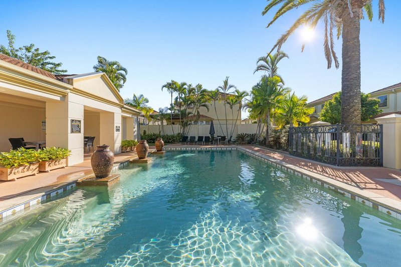 Photo - 10/99 Heeb Street, Ashmore QLD 4214 - Image 2