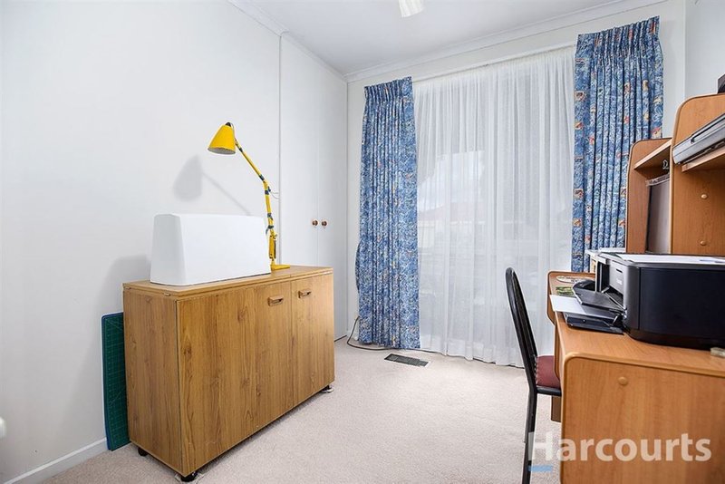 Photo - 10A Anne Road, Knoxfield VIC 3180 - Image 10