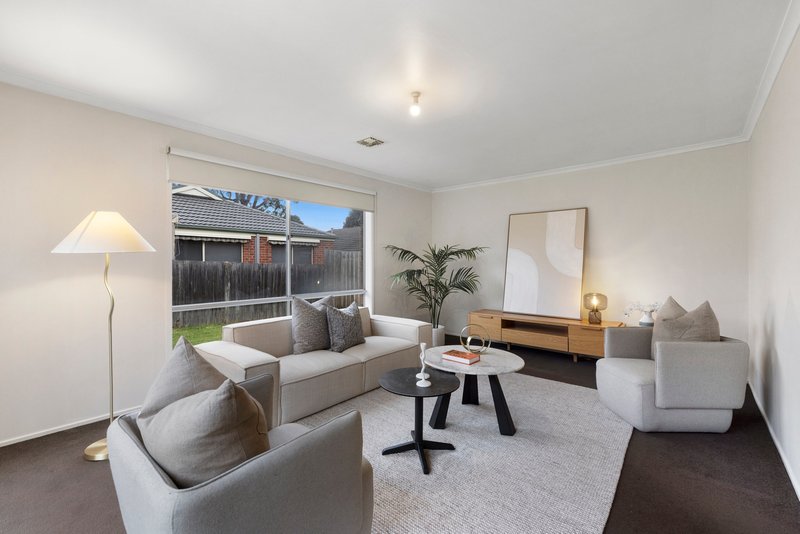 Photo - 10A Baroda Avenue, Glen Waverley VIC 3150 - Image 2