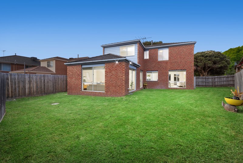 Photo - 10A Baroda Avenue, Glen Waverley VIC 3150 - Image 16