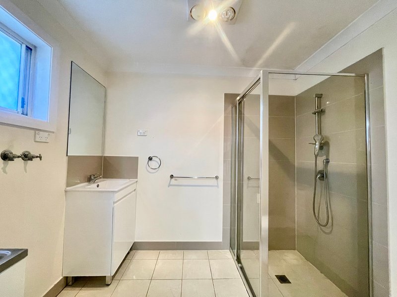 Photo - 10A Clifton Place, Cartwright NSW 2168 - Image 3
