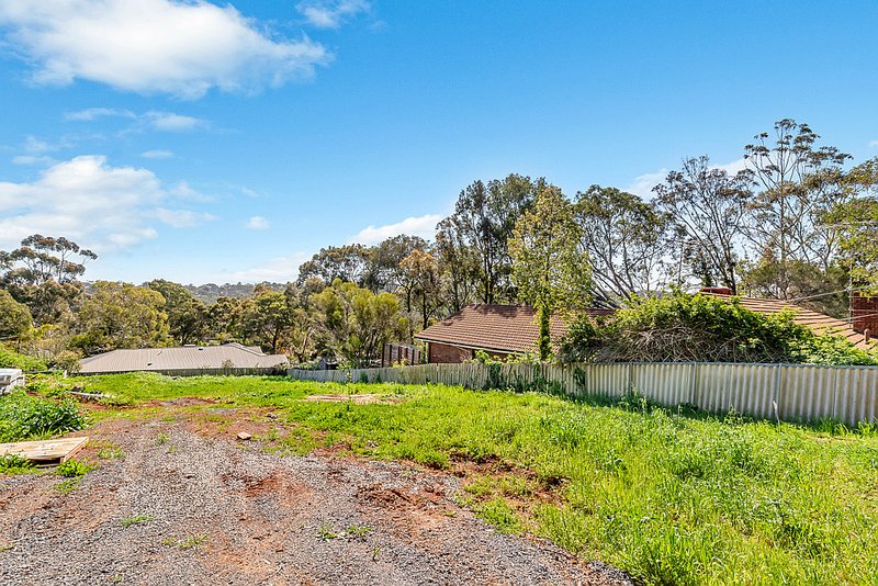 10a Currawong Crescent, Coromandel Valley SA 5051