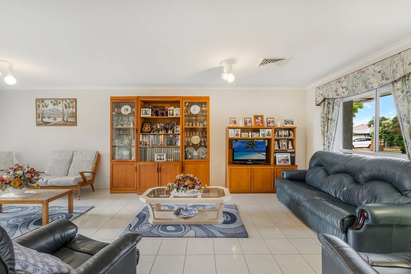 Photo - 10a Eva Avenue, Green Valley NSW 2168 - Image 4