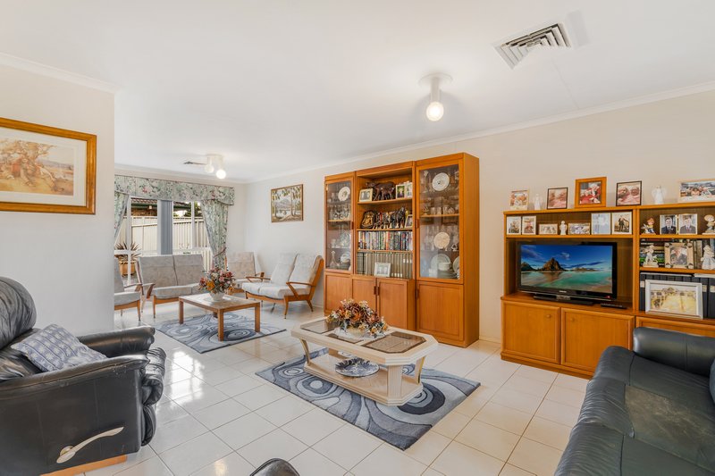 Photo - 10a Eva Avenue, Green Valley NSW 2168 - Image 5