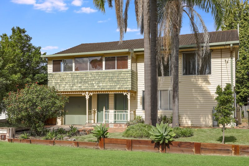 10a Golden Avenue, Point Clare NSW 2250