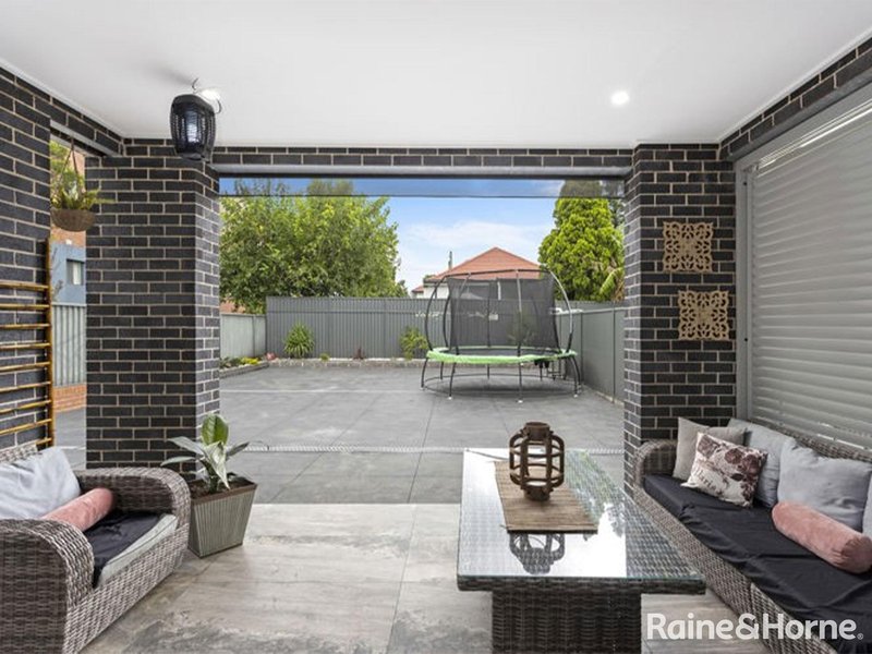 Photo - 10a Grassmere Street, Guildford NSW 2161 - Image 6