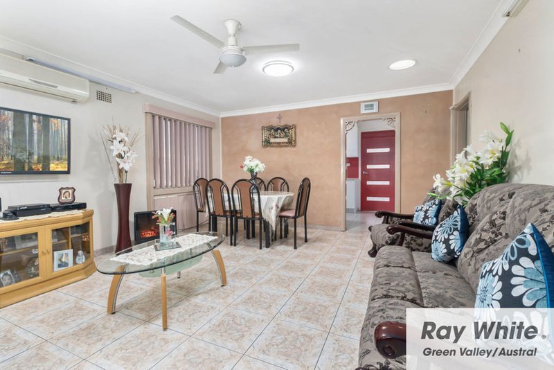 Photo - 10a Karoola Street, Busby NSW 2168 - Image 3