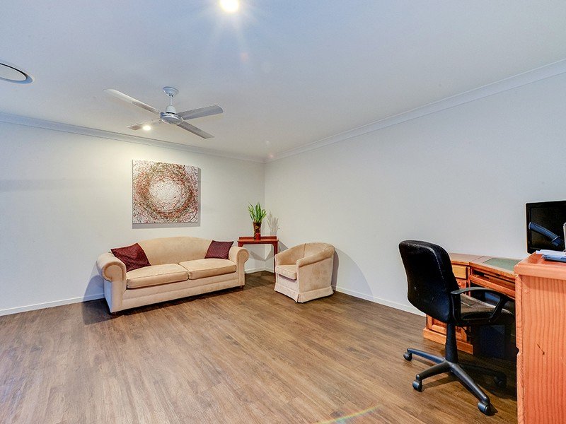 Photo - 10a Liquidamber Close, Tallai QLD 4213 - Image 7