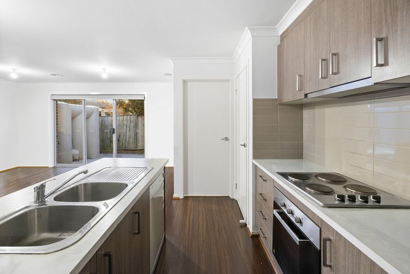 Photo - 10A Mark Drive, Tarneit VIC 3029 - Image 7