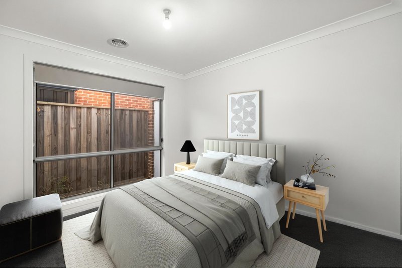 Photo - 10A Mark Drive, Tarneit VIC 3029 - Image 8