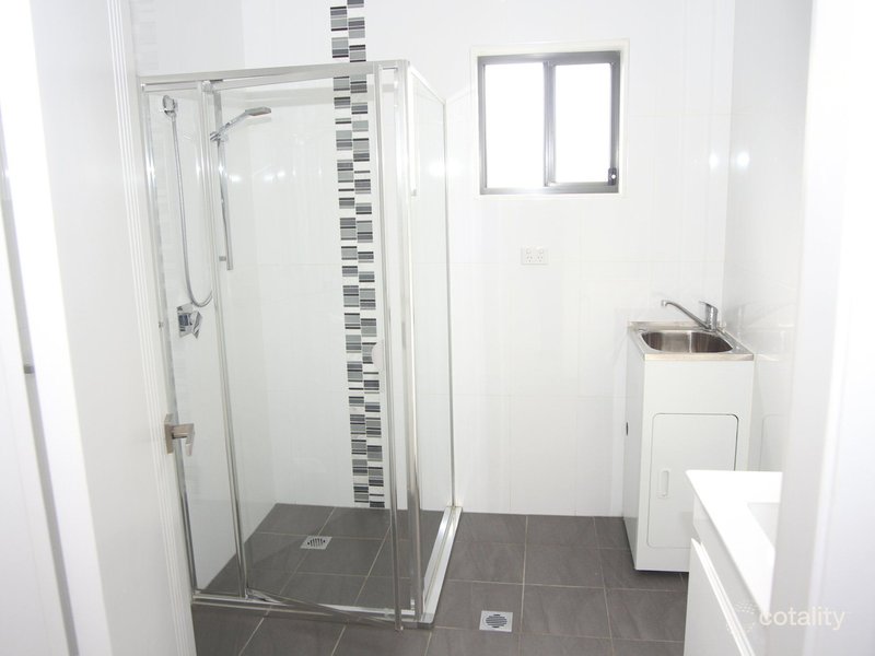 Photo - 10A Rodney Place, Ingleburn NSW 2565 - Image 4