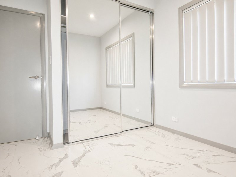 Photo - 10A (Studi Dale Avenue, Liverpool NSW 2170 - Image 3