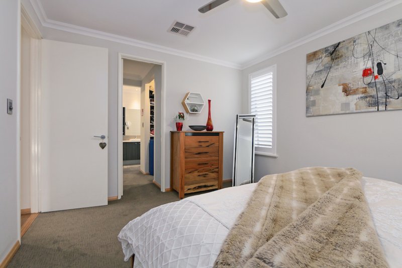 Photo - 10A Walker Court, Kardinya WA 6163 - Image 13