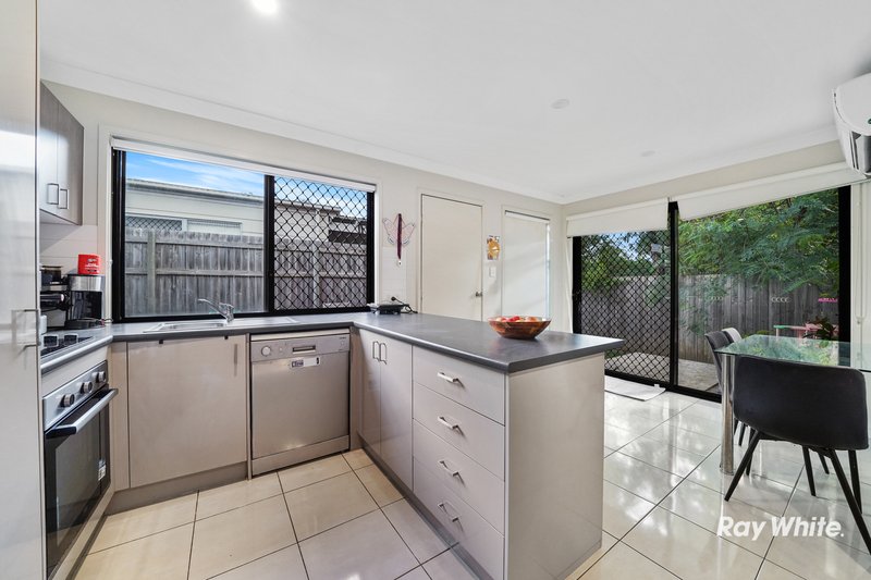 Photo - 10a&b/5 Richards Street, Loganlea QLD 4131 - Image 2