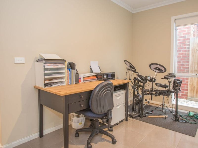 Photo - 10B Dugdale Street, Bacchus Marsh VIC 3340 - Image 8