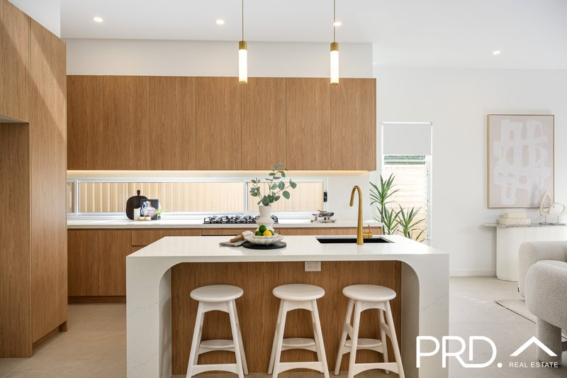 Photo - 10b Eileen Street, Picnic Point NSW 2213 - Image 5