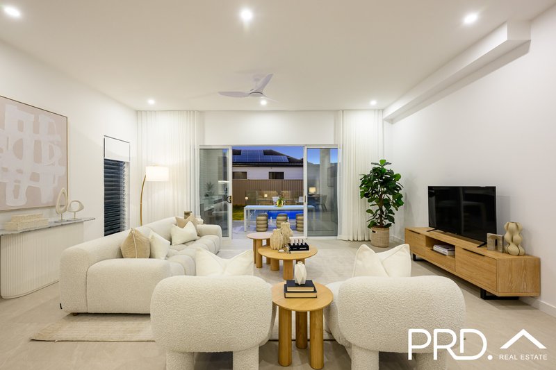 Photo - 10b Eileen Street, Picnic Point NSW 2213 - Image 7
