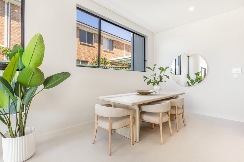 Photo - 10B Kiwong Street, Yowie Bay NSW 2228 - Image 4