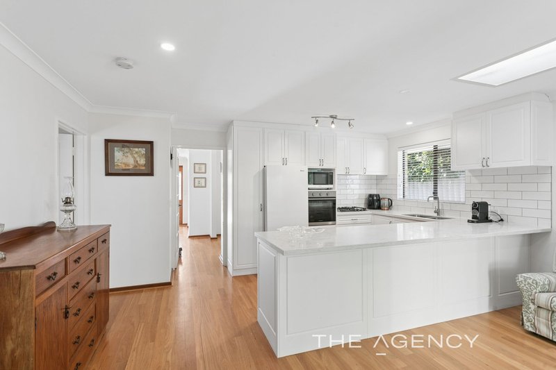 Photo - 10B Lehmann Court, Kingsley WA 6026 - Image 4