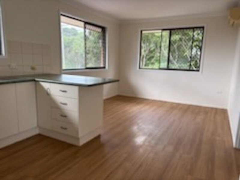 Photo - 10B Panda Street, Harristown QLD 4350 - Image 2
