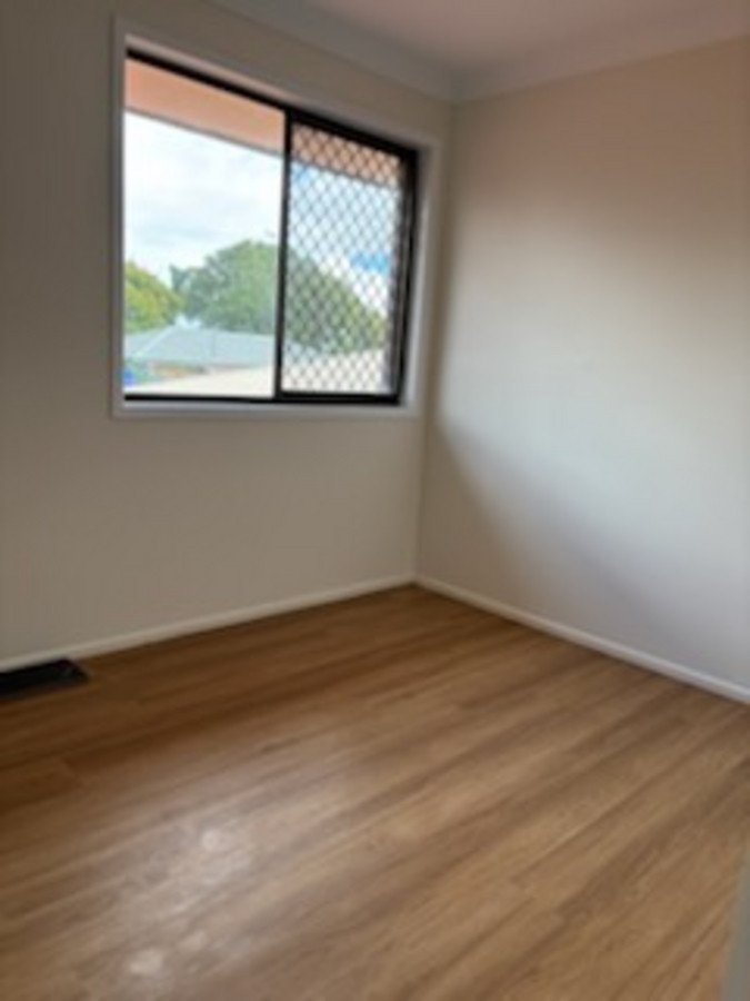 Photo - 10B Panda Street, Harristown QLD 4350 - Image 4