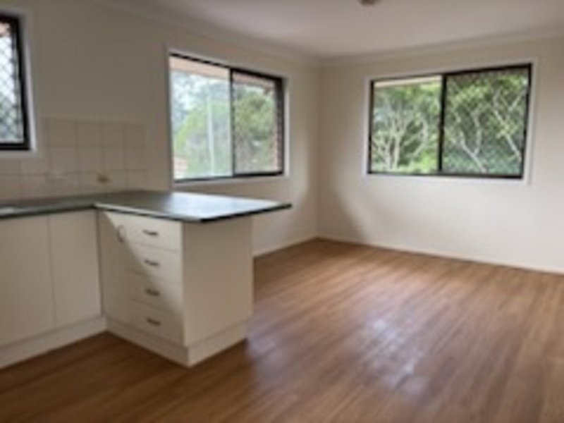 Photo - 10B Panda Street, Harristown QLD 4350 - Image 6